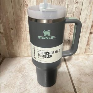 stanley 40 oz tumbler